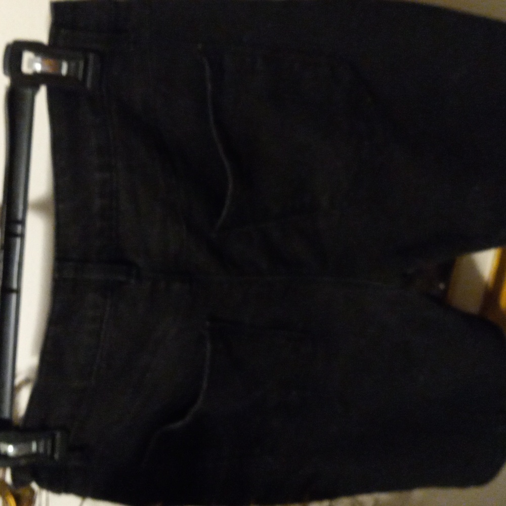 Shorts - Picture 4 of 4